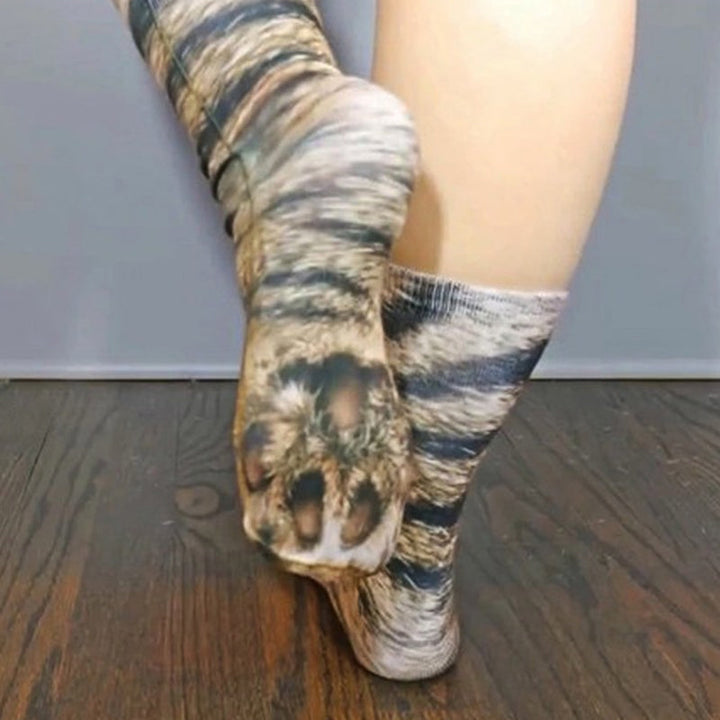 "3D djurtasssockor i mjukt polyester med roliga mönster, visar en elastisk och varm design för alla storlekar."
