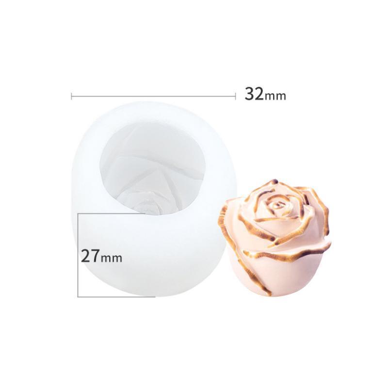 "3D silikonform i rosform, skapar eleganta blommiga isbitar. Perfekt för sofistikerade cocktails och köksanvändning."