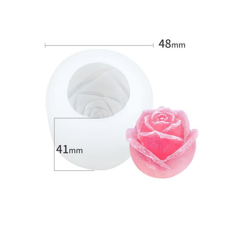 "3D silikonform i rosform, skapar eleganta blommiga isbitar. Perfekt för sofistikerade cocktails och köksanvändning."