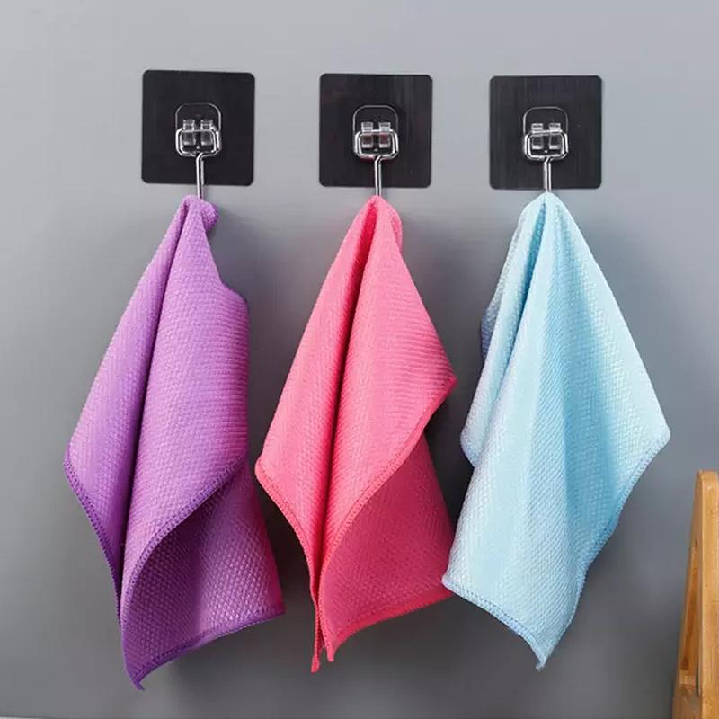 "5-pack mikrofiberrengöringsdukar i olika färger, 30x40 cm, stark vattenabsorption för skinande rena ytor i hemmet."