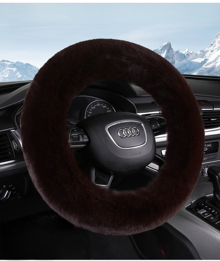 Plysch bilrattkåpa för maximal komfort