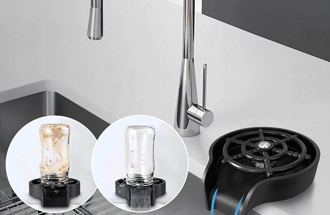 Svart automatisk glasrengörare med sugproppar för stabil montering i diskho.