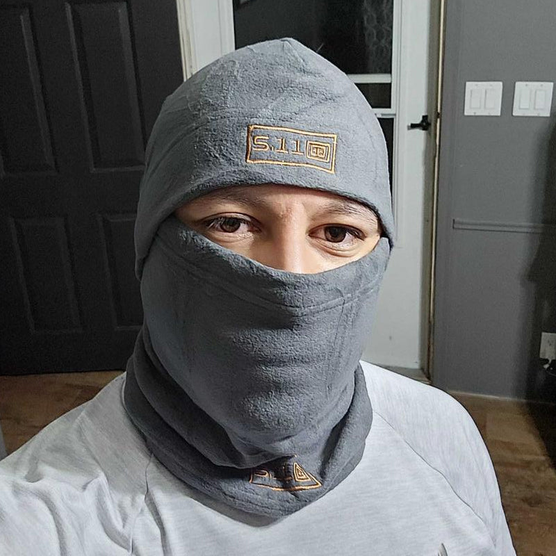 "Balaclava fleeceansiktsmask i polarfleece för män i flera färger; anatomisk passform, skydd mot kyla och vind."