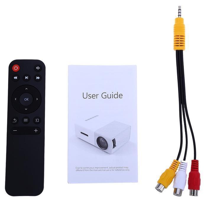 "Bärbar HD-projektor med kompakt design, svart färg, visad framifrån med HDMI och USB-portar"