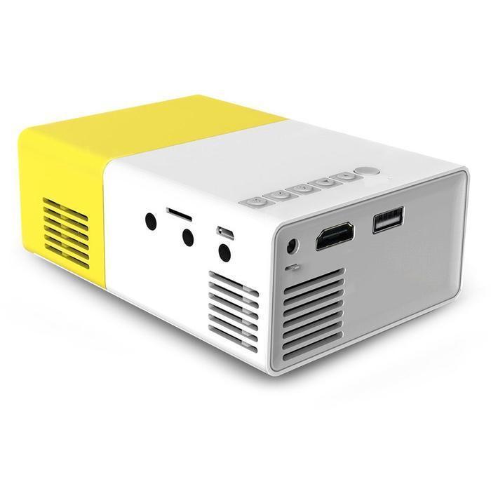 "Bärbar HD-projektor med kompakt design, svart färg, visad framifrån med HDMI och USB-portar"