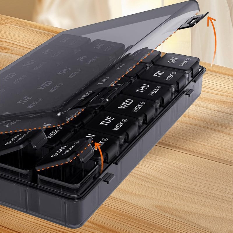 "Bärbar pillerorganisatör med 28 fack, stor kapacitet, genomskinligt material, smart organisering för resor och hemmabruk."
