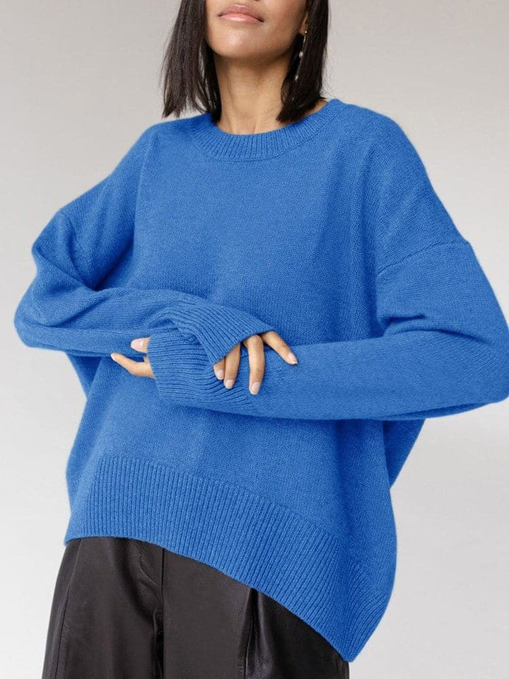 "Bekväm oversized tröja i ljusblå bomull för kvinnor, med generös passform och ribbade detaljer för trendig stil."