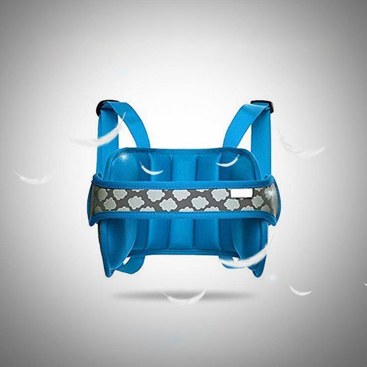 "Bekvämt barnhuvudstöd för bilbarnstol med justerbar passform, i blått mönster och grå, säker bilresa för barn."