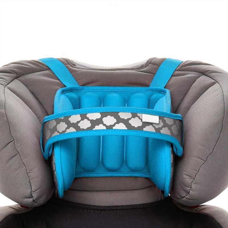 "Bekvämt barnhuvudstöd för bilbarnstol med justerbar passform, i blått mönster och grå, säker bilresa för barn."