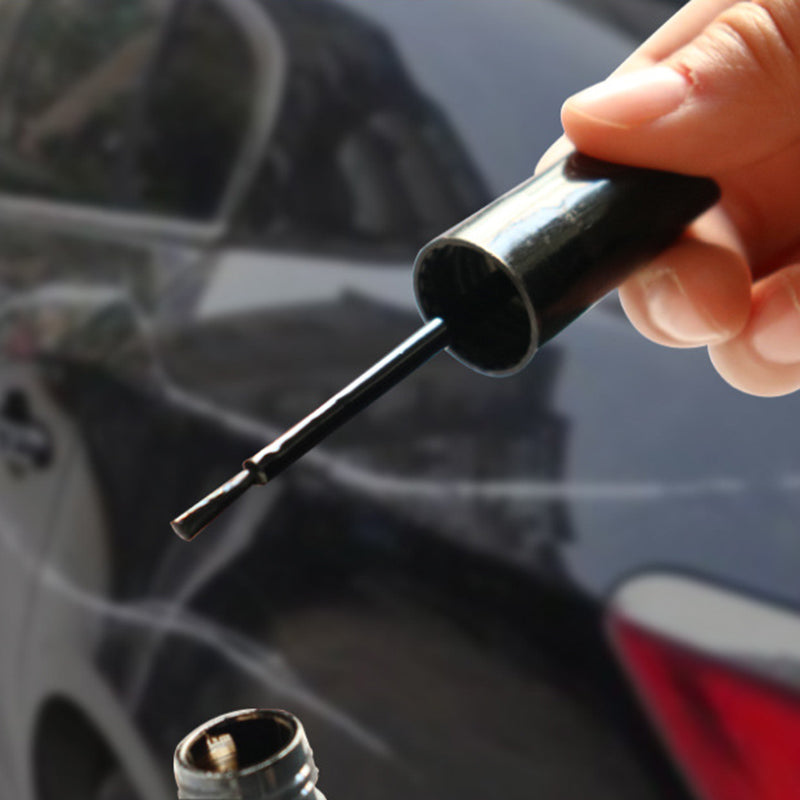 "Bil touch-up målare med multi-applikatorhuvud för enkel reparation av repor och skador på fordon, mångsidig och precis."