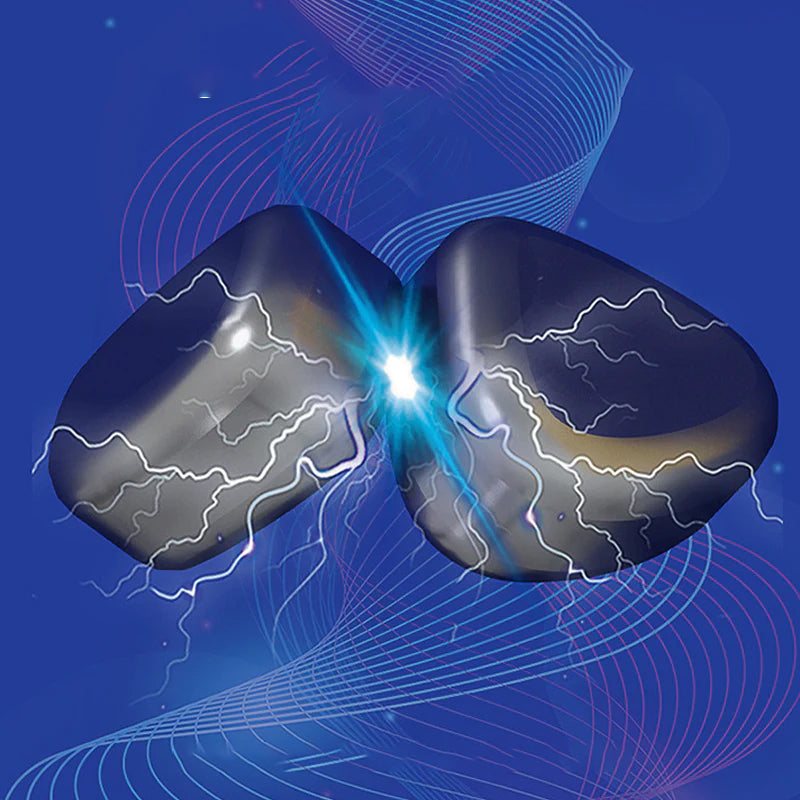 "Blå magnetiska schackpjäser för barn, ergonomiska och släta, perfekta för strategisk lek och kognitiv utveckling."