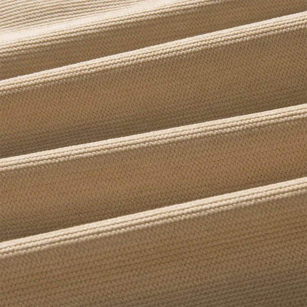 Corduroy shorts för herrar i mjuk struktur, avslappnad passform, beige färg, med praktiska fickor för vardaglig stil.