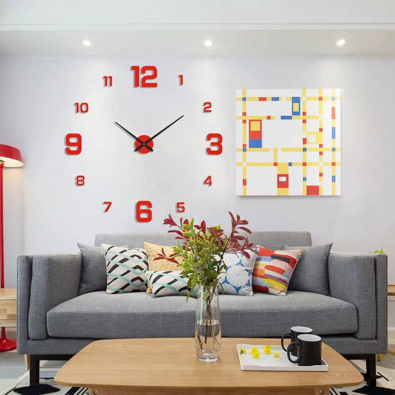 "DIY väggklocka för hemmet i svart, rött och guld, justerbar storlek, kreativ design för en unik och modern inredning."
