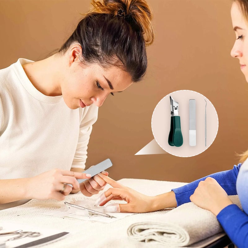 "Elegant 3-delad nagelvårdset: snedkantad nagelklippare, nano glas nagelfil, ergonomisk rengörare för proffsvård hemma."