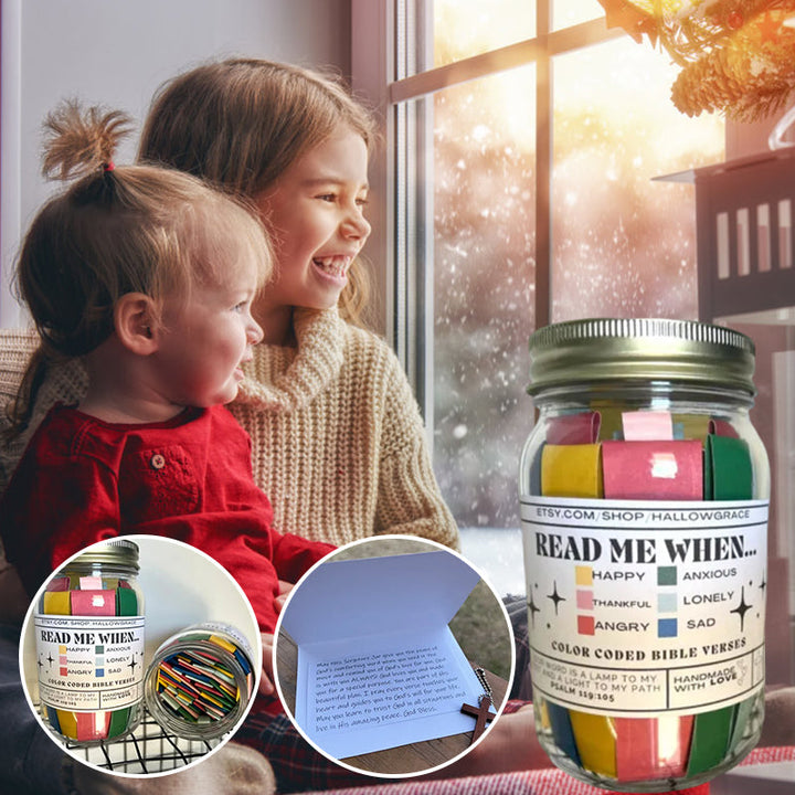 "Elegant glasbehållare, transparent med färgkodade bibelverser, ger andlig tröst i hemmet. Dekorativ och inspirerande."