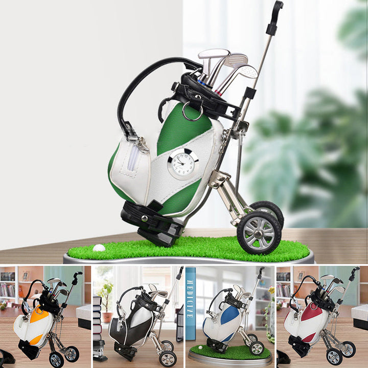 "Elegant golf pennhållare i form av golfväska, i PU och aluminium, flera färger för herr/dam, perfekt för kontor och hem."