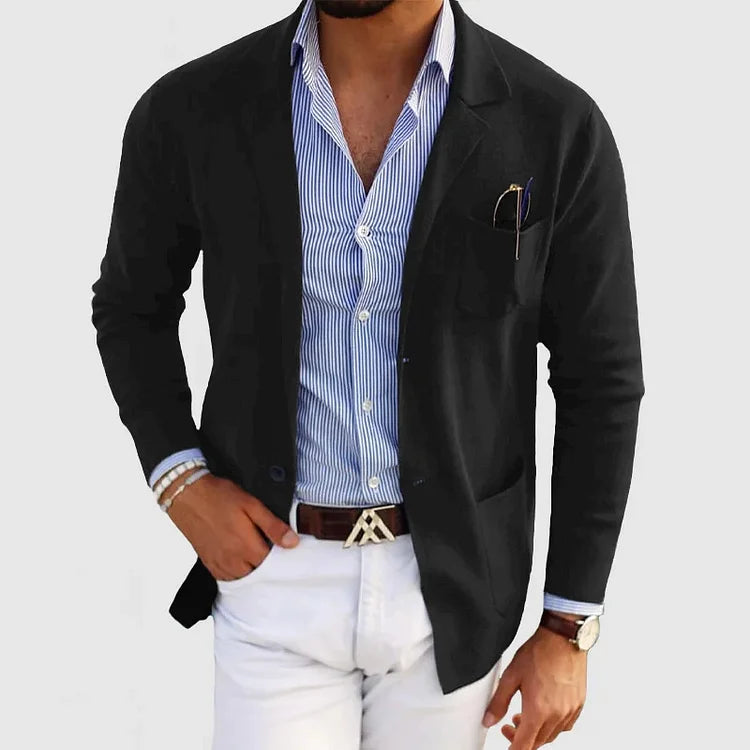 "Elegant herrens stickad blazer i mörkgrått, lätt och avslappnad design för både formella och avslappnade tillfällen."