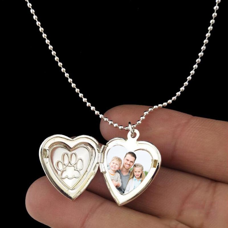 Elegant kvinnors katt tass halsband i silverpläterad alloy med öppningsbart hänge för bild, för stil och djurkärlek.