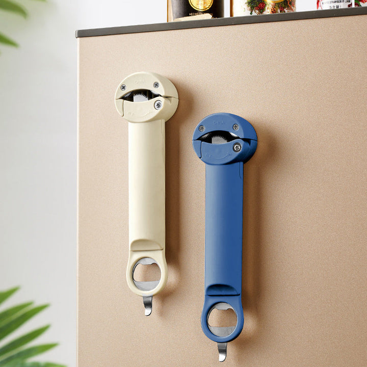 "Elegant multifunktionell flasköppnare med inbyggd magnet, ergonomiskt grepp och hållbar konstruktion i rostfritt stål."