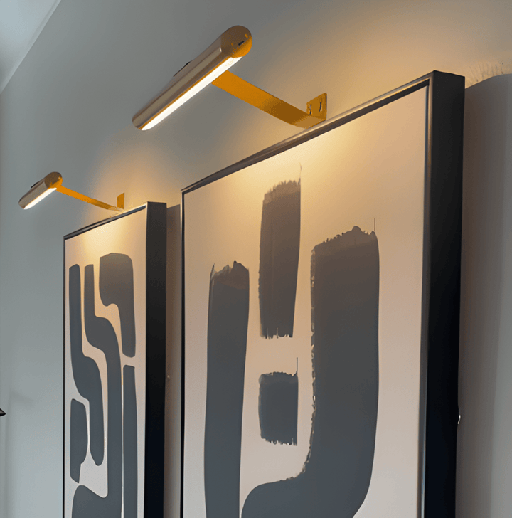 "Elegant roterbar LED-vägglampa med kabelfri installation, magnetisk bas och USB-C anslutning i svart, vit eller guld."