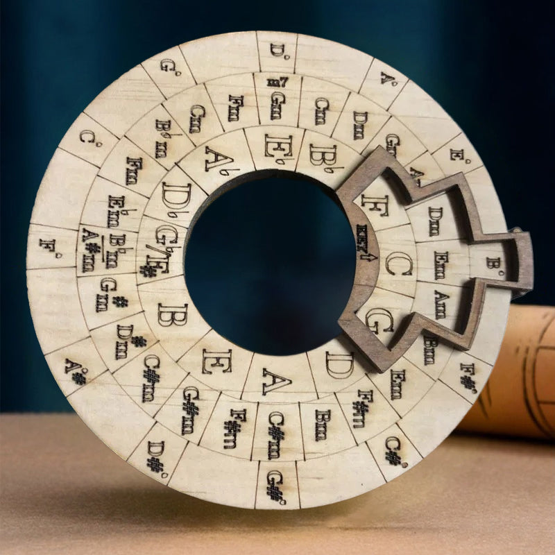 "Elegant trä melodiverktyg för musiker, justerbar i vit finish, hållbart och vackert designat för musikstudion."