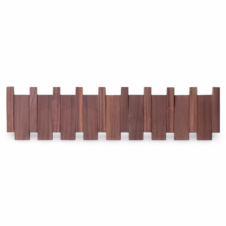 "Elegant väggorganisatör i bokträ och valnöt med magnetiska krokar och pianotangentdesign. Optimera och stilrent för hemmet."