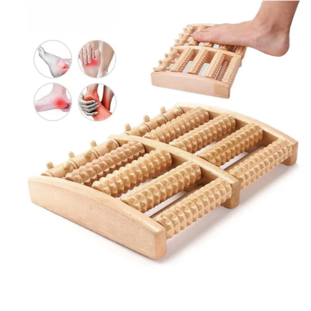 Ergonomisk trä fotmassage roller, bärbar och kompakt för avkoppling, gjord av naturligt trä, perfekt för hemmet.