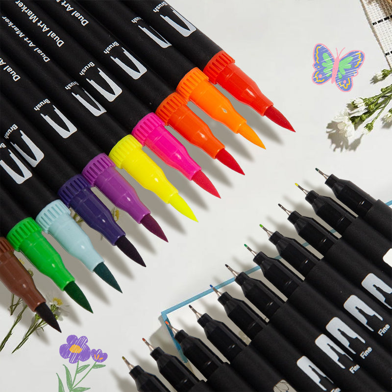 "Färg Quest Aktivitetsbok med akvarellpennor, färgglada mönster med geometriska former på svart bakgrund, kreativ upplevelse.