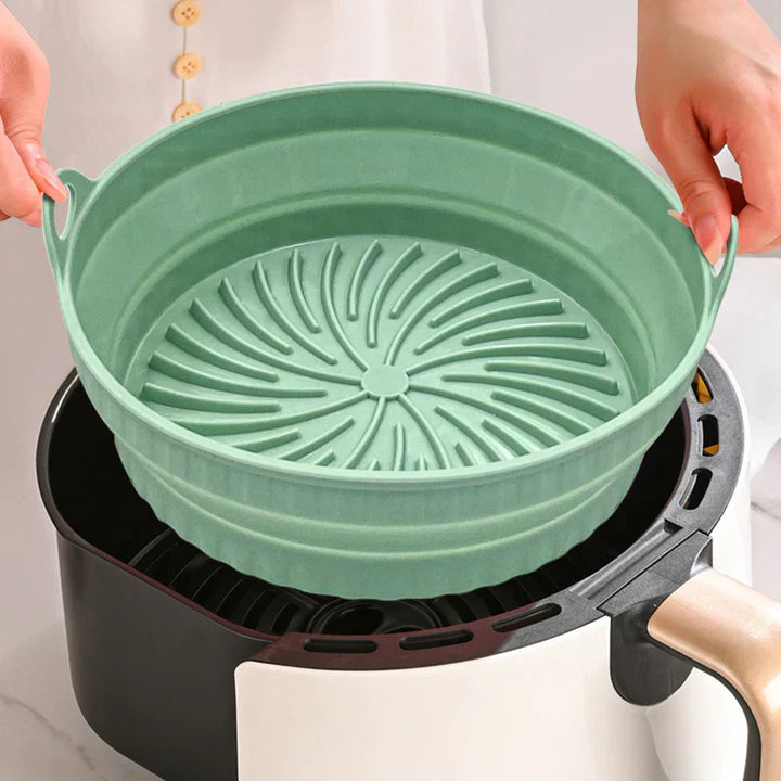 "Färgglad hopfällbar silikon air fryer grillpanna för kök, kvadratisk form, främjar hälsosam och enkel matlagning."