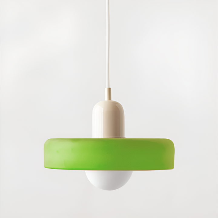 "Färgglad justerbar taklampa i glas, modern design med eleganta linjer och levande färger för stilfull belysning."