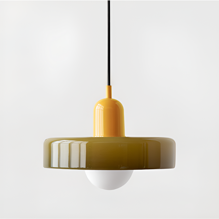 "Färgglad justerbar taklampa i glas, modern design med eleganta linjer och levande färger för stilfull belysning."