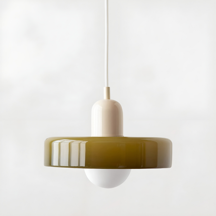 "Färgglad justerbar taklampa i glas, modern design med eleganta linjer och levande färger för stilfull belysning."