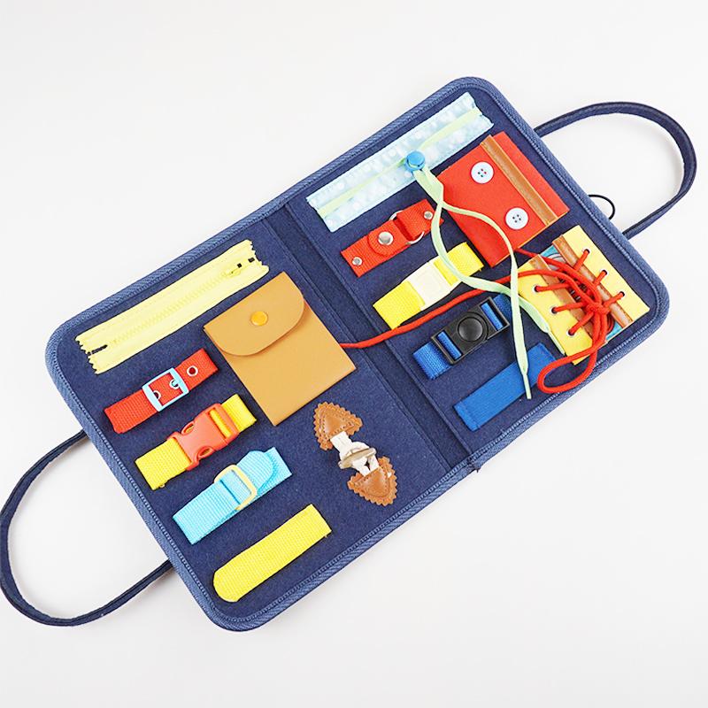 "Färgglad Montessori sysselbräda i trä med olika spännen, dragkedja och snäpplås för barn 2–7 år."