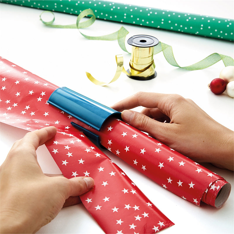 "Färgglad och ergonomisk omslagspappersskärare med säkerhetsblad för jämna klipp vid julklappsinslagning."
