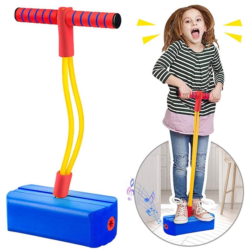 "Färgglad skum Pogo Hopper för barn med ljus och ljud, bekväma handtag och mjuk bas för säker inomhuslek."