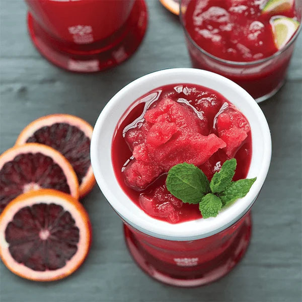 "Färgglad Slush & Shake Maker för läckra drycker hemma, kompakt design, lättanvänd, perfekt för slushies och milkshakes."