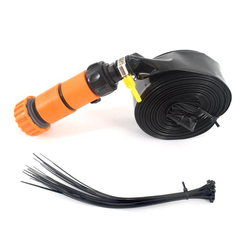 "Färgglad vattenspridare i PVC för barn, idealisk för sommarlek i trädgården, finns i grönt och orange, 8m/12m lång."