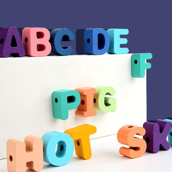 "Färgglada pedagogiska trä snörpärlor för barn, utvecklar motoriska färdigheter, lär om djur, frukt och siffror."