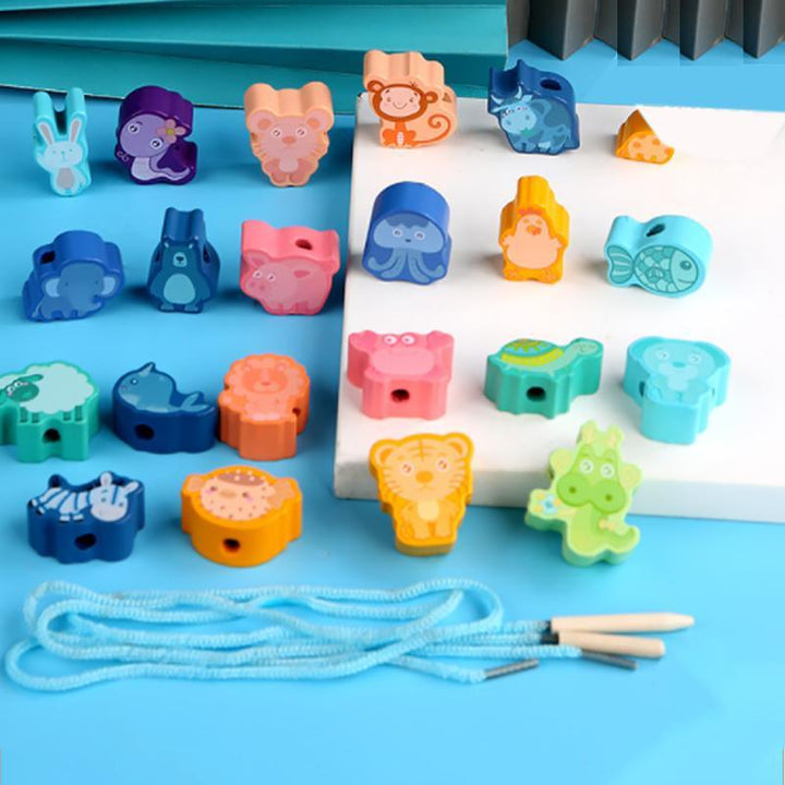 "Färgglada pedagogiska trä snörpärlor för barn, utvecklar motoriska färdigheter, lär om djur, frukt och siffror."