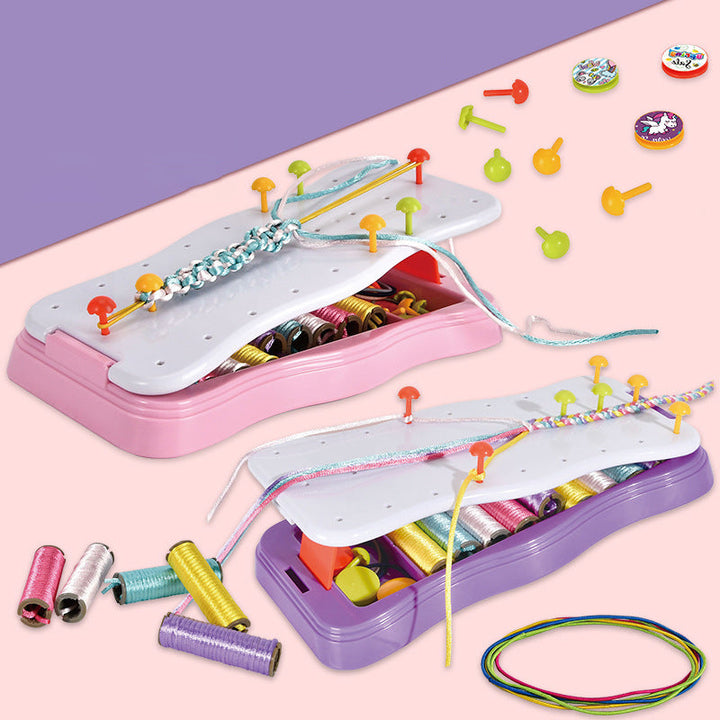 "Färgglatt DIY handflätset för barn med rep och tillbehör, främjar kreativitet och handfärdigheter med säkra material."