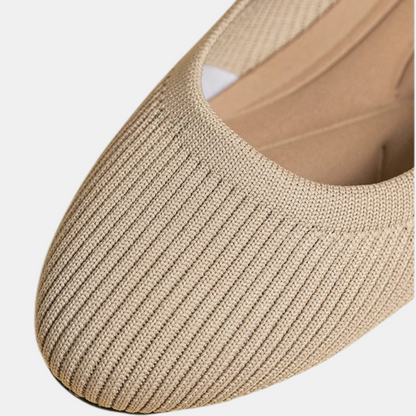 "Flera färger ballerina dam skor, elegant design, bekväma, olika storlekar, idealiska för vardag och speciella tillfällen."