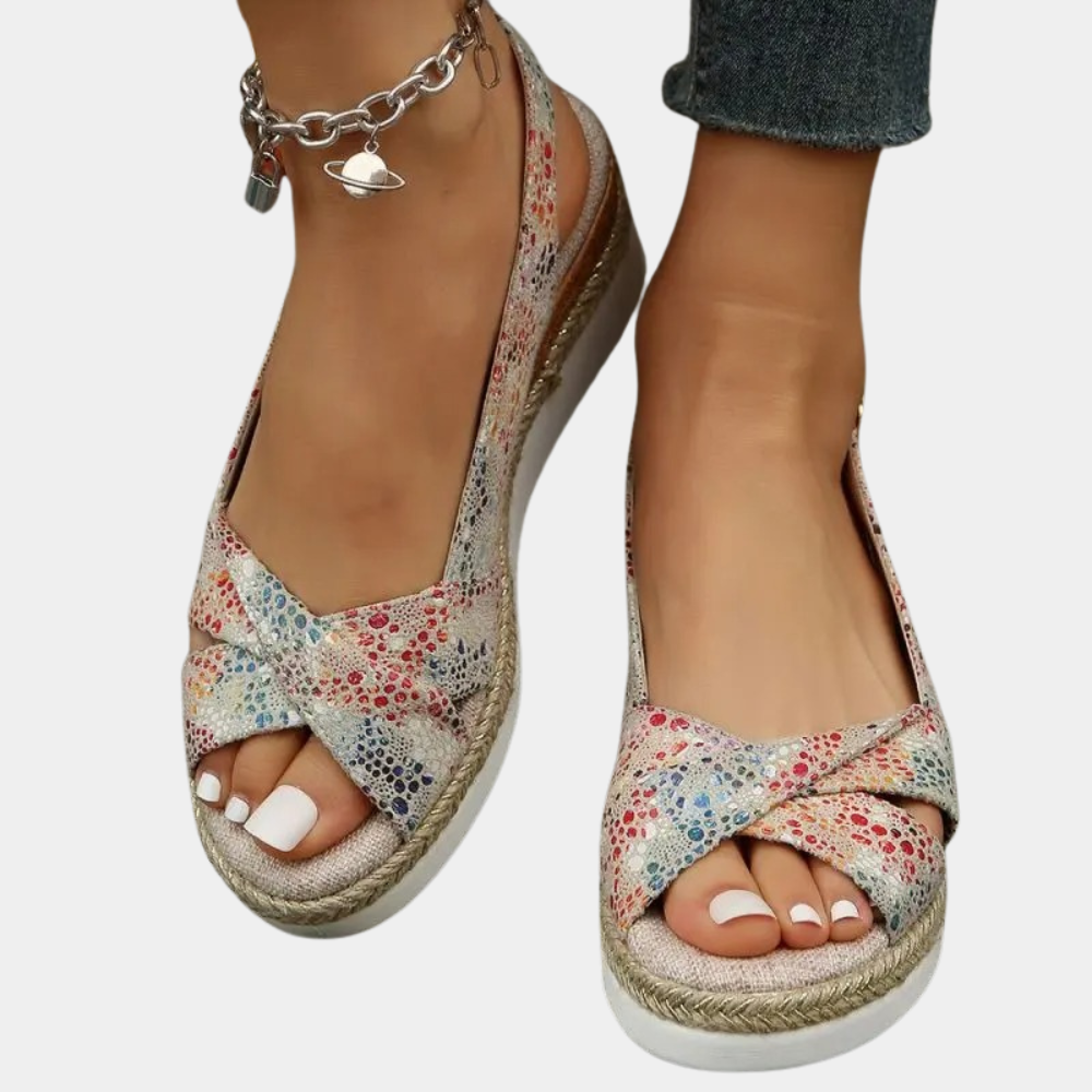 "Flerfärgade kvinnors andningsbara espadrille flats med flätad sula, stilfullt och bekvämt designade för vardagsbruk."