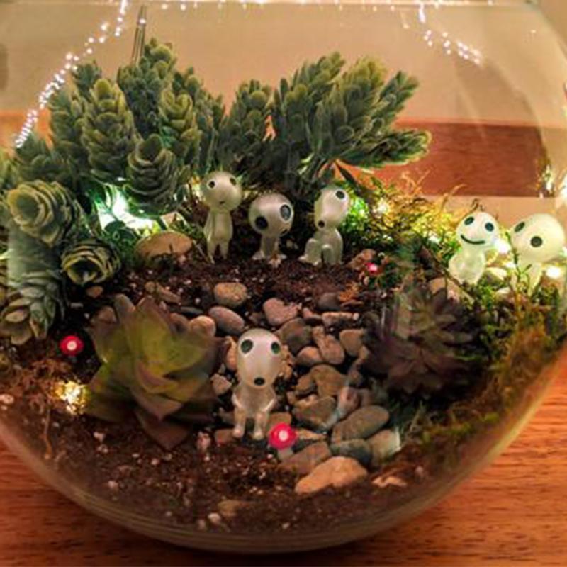 "Fosforescerande skogälvor trädgårdsdekor för barn, lysande i mörkret, charmig design med inspiration från anime."