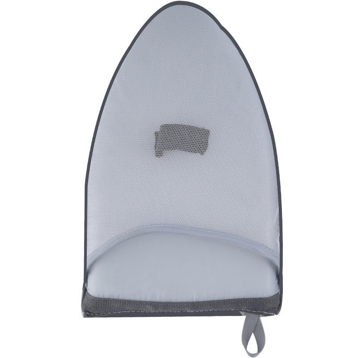 "Grå ergonomisk värmebeständig ångbåtshandske för alla handstorlekar, erbjuder säker hantering av varma kläder."