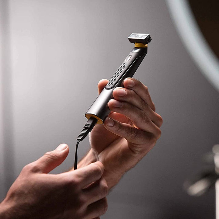 "Grå trådlös precisionsrakapparat med LED-belysning för ansikte och kropp, titanbelagd och batteridriven, 400g"