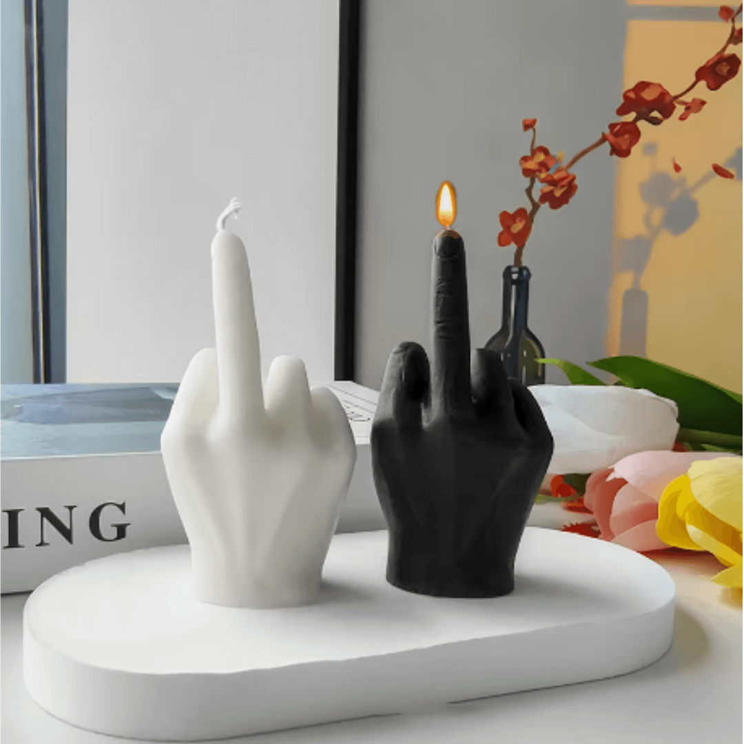 "Handformade doftljus av sojavax med elegant design, 3 unika parfymer; perfekt för hem och inredning."
