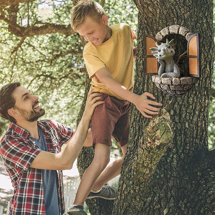 "Handgjord trädgårdsprydnad i form av söt drake, väderbeständig för inomhus/utomhusbruk, detaljerad och livfull."