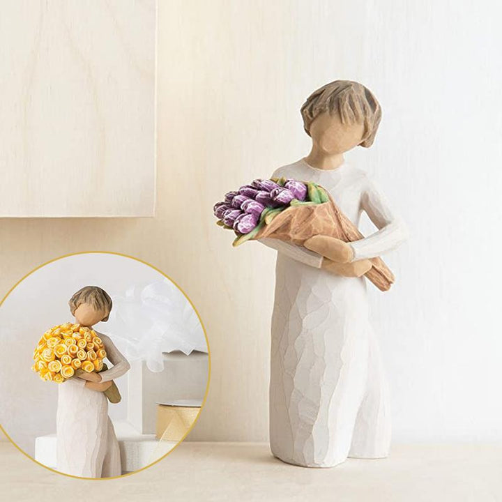 "Handsnidad blomsterdekoration: detaljrika blommor i högkvalitativ harts, perfekt som stilfull inredning eller gåva."