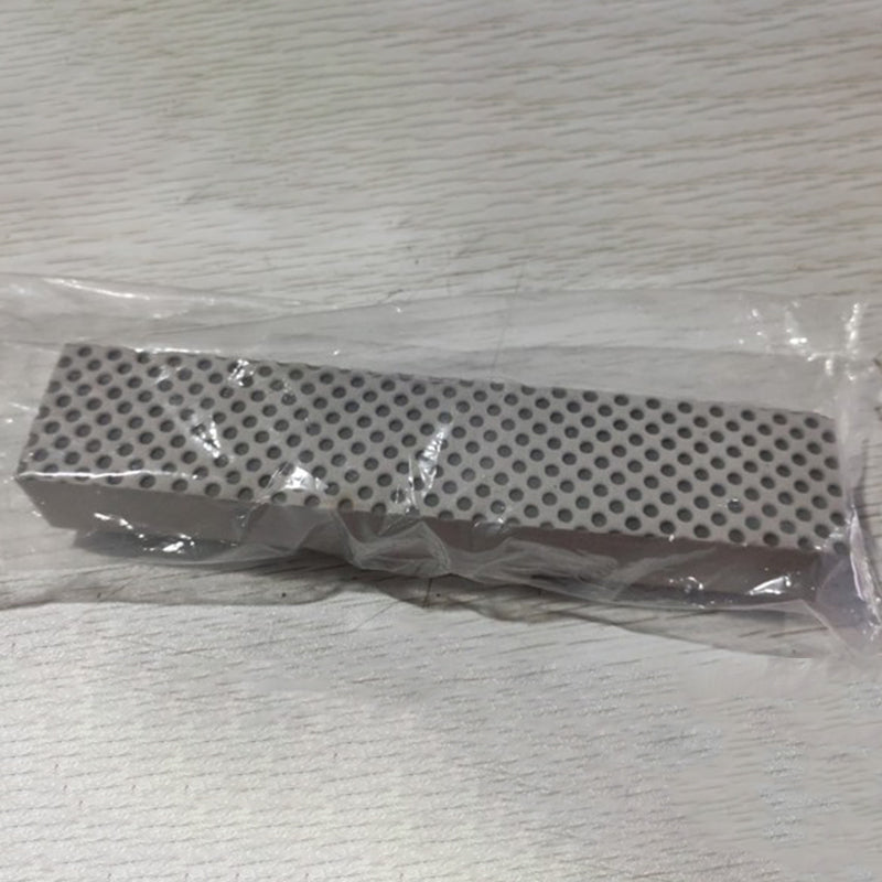 "Handtvättbar vit minimopp med modern vertikal design, mjuk svamp för hög vattenabsorption, perfekt för små ytor."
