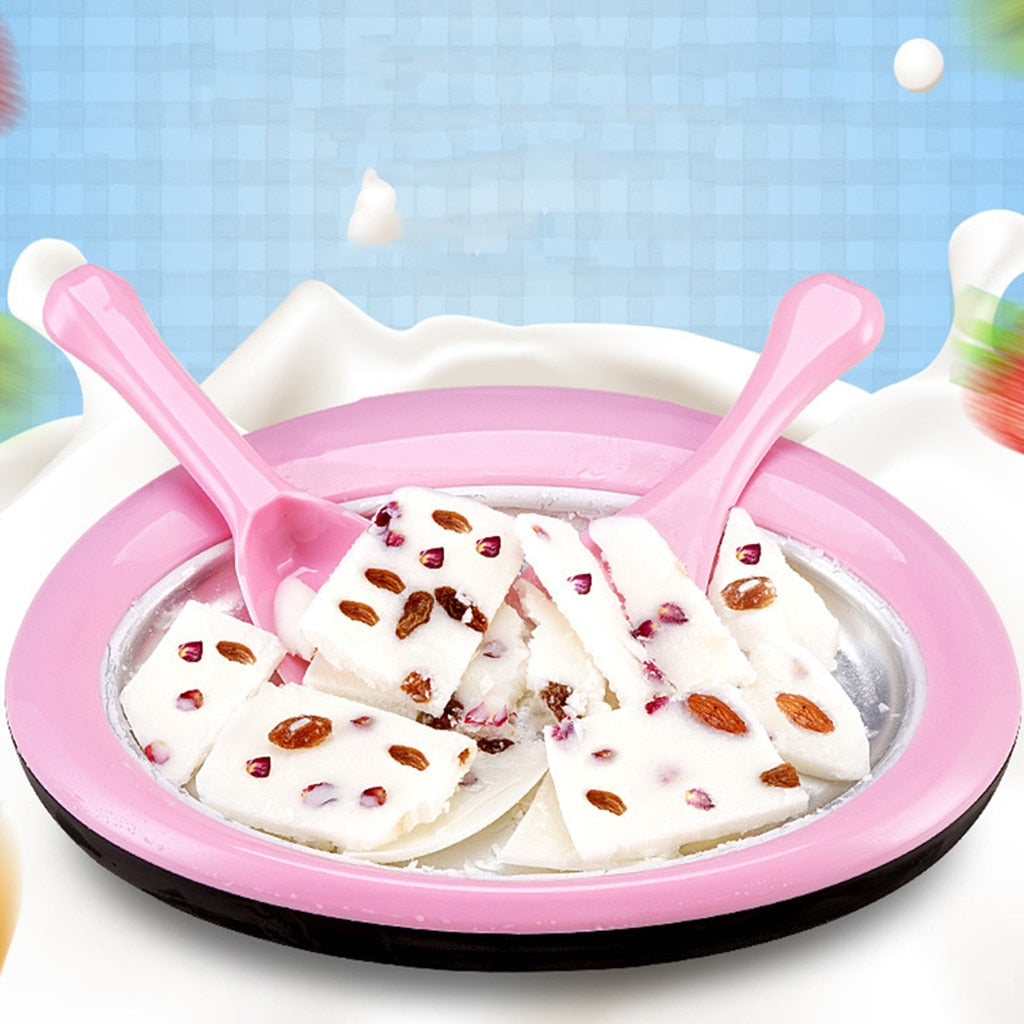 Användarbild av kallplattan som skapar frysta godsaker, perfekt för hemgjord glass.